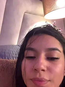 AlyssaRay's cam snapshot