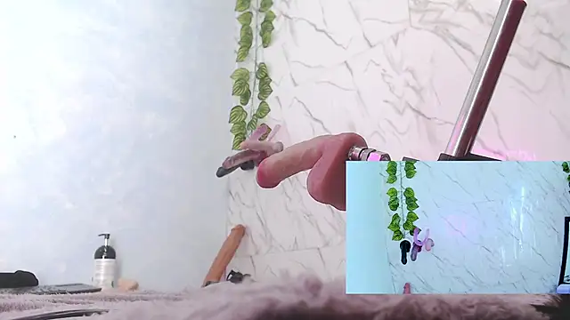 akoradia_mondcm's cam snapshot