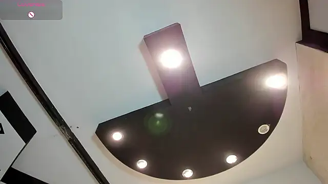 ChannelWhitee_'s cam snapshot