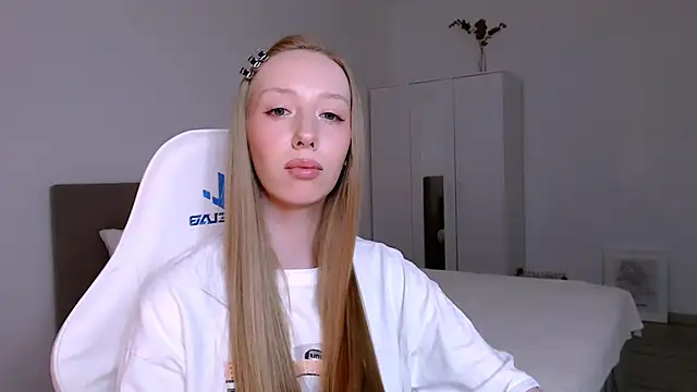 Luna_insniity's cam snapshot