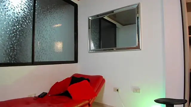 julian_wallace live sex cam