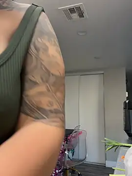 latina_curvy22's cam snapshot