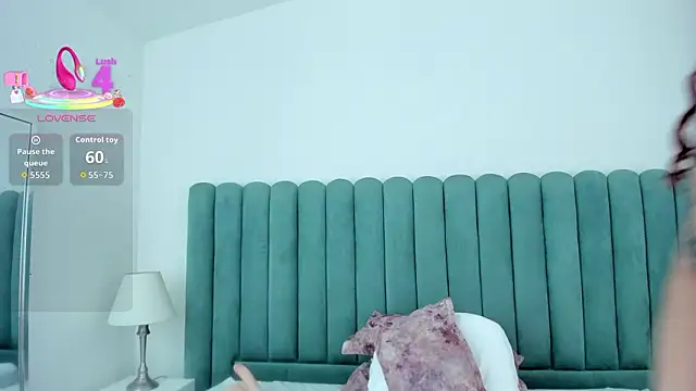 ChannelFox__'s cam snapshot