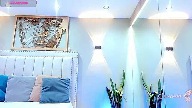 _EmilyJireh_'s cam snapshot