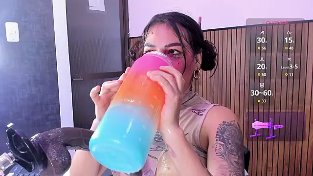 violett_collins_'s cam snapshot