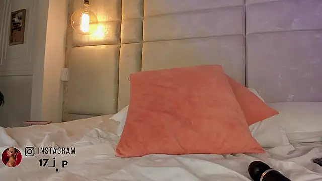 Mily_Vermont's cam snapshot