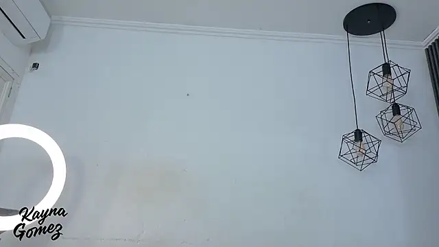 kayna_gomez's cam snapshot