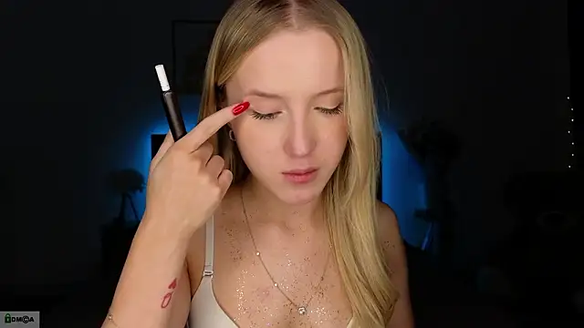 adele_armass's cam snapshot