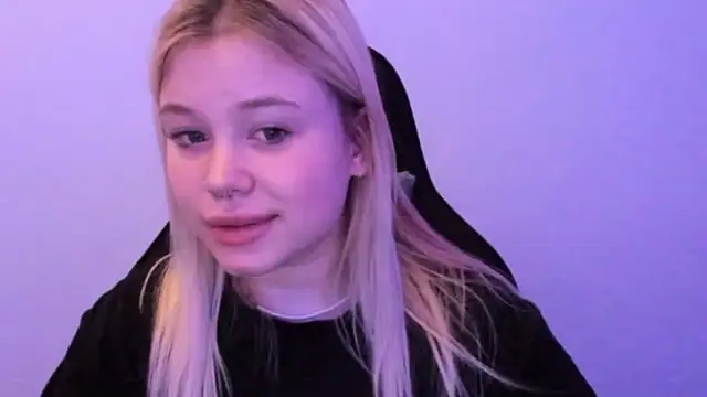 Lulu_Di's cam snapshot