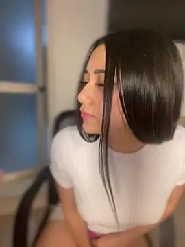 AshleyPinkk_'s cam snapshot