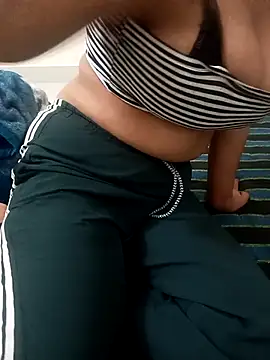 Chaahat6's cam snapshot