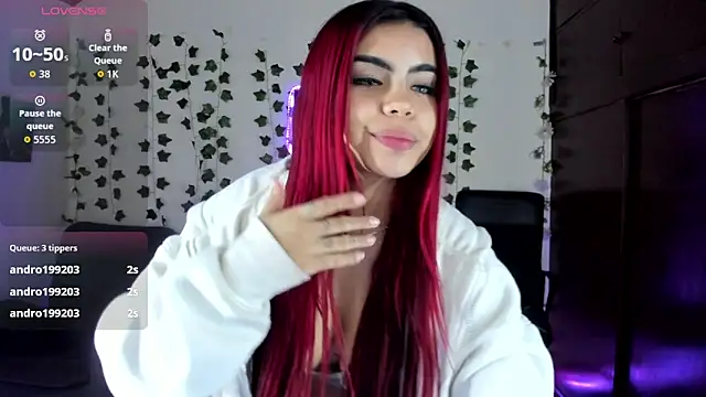 saray__jones's cam snapshot