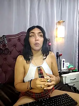 Sophie-dbs's cam snapshot