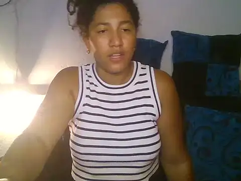 bellacrespalatina's cam snapshot