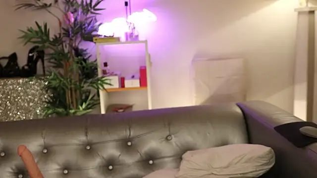 lyv_ty's cam snapshot