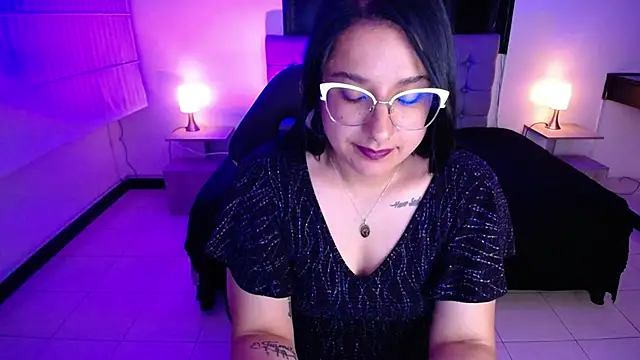 _sophiie_1's cam snapshot