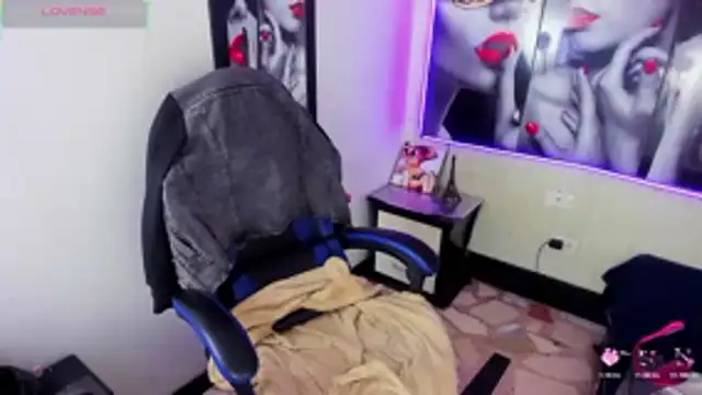 Charis_21's cam snapshot