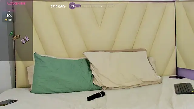 Laia_and_Aloby's cam snapshot