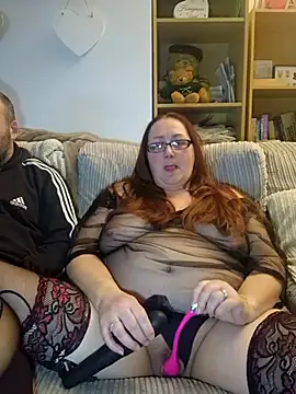 Luscious-LucyXX's cam snapshot