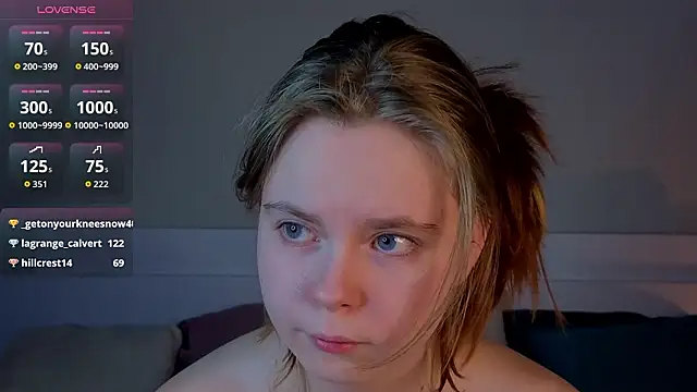 JulietteRain live sex cam