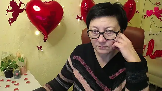 EmilyL0ve's cam snapshot