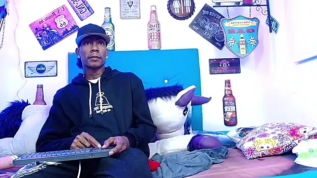 lili_roussi's cam snapshot