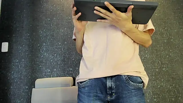 NickandAbby_'s cam snapshot