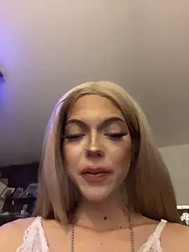 Mia-Tamara's cam snapshot