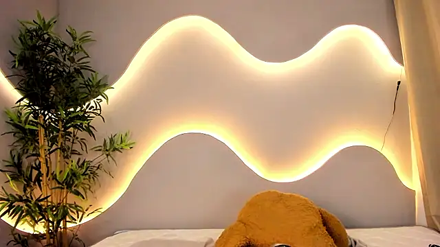 Miyuki_wolf's cam snapshot