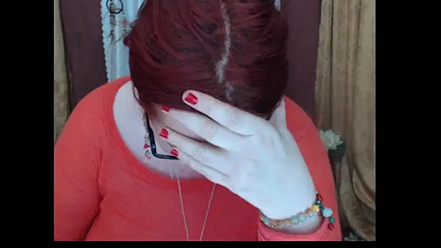 PlayfullMature's cam snapshot