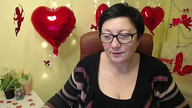 EmilyL0ve's cam snapshot