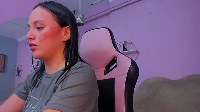 sofi__18_'s cam snapshot