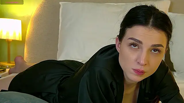 JuicyAzaria's cam snapshot