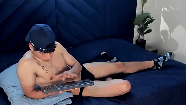 nico_herrera_ live sex cam