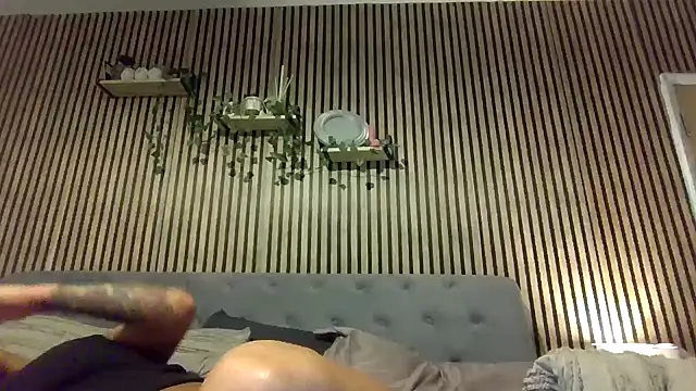 poppyinga1's cam snapshot