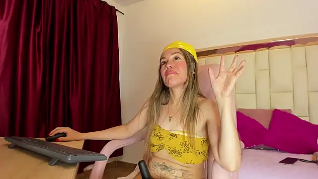 _Caroliina's cam snapshot