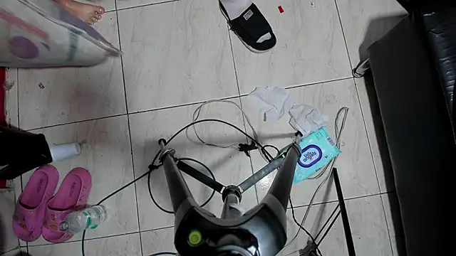 Blow2job-Lat live sex cam