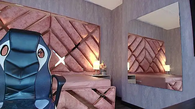 GISELLE_HOTLOVE's cam snapshot