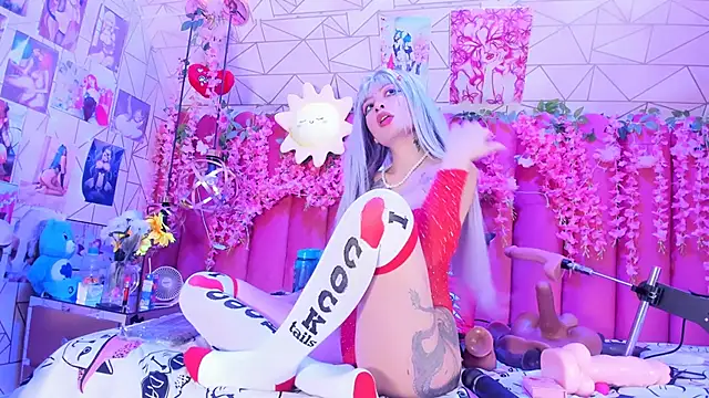 Alicebenett's cam snapshot