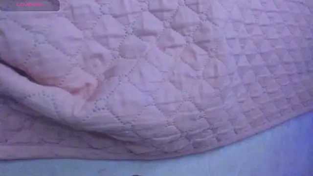 alice_guzman1's cam snapshot