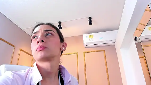 NahimiThompson live sex cam