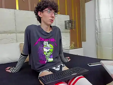 Syriussz live sex cam