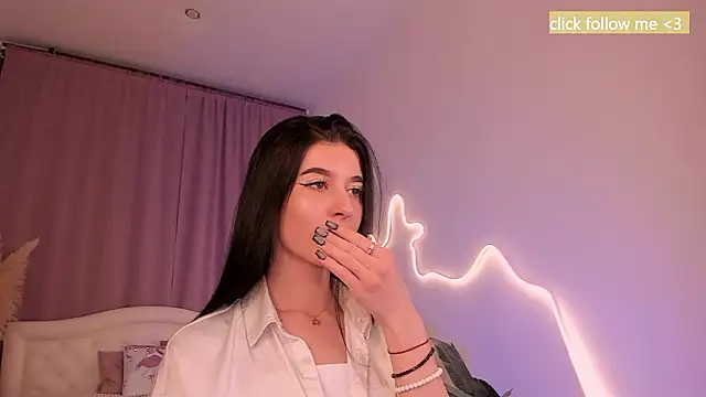 LauraCoy's cam snapshot