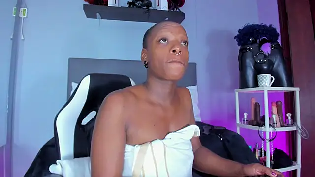 Coco_Kiss's cam snapshot