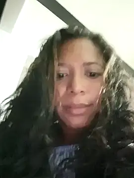 cindy_damm's cam snapshot