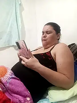 yaneth_'s cam snapshot