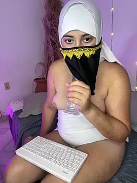 Amira_alcala live sex cam