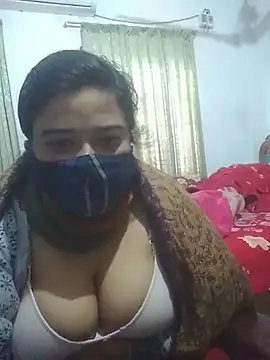 momo_loves's cam snapshot