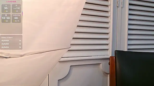 Adel_Nesbiit's cam snapshot