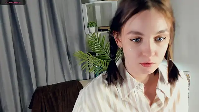 AlisonBallek's cam snapshot